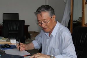 長篇小說獎：獲獎作品《信仰樹》作者：烏·寶音烏力吉（蒙古族）         創作感言　　在創作長篇小說《信仰樹》時，尊敬的扎老師當年的預言仍然鼓勵著我。我想，把預言、夢想變為現實時，需要勤奮、信念和不斷的學習。在文學創作方面，如果說蒙古族文化遺產和宗教信仰是栽培我的“信仰樹”的土壤的話，不斷地讀書學習是使它成活和成長的人為因素。