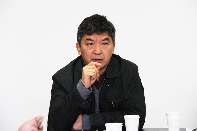 趙彤在會上發言