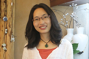 小說：獲獎作品《大熊的女兒》作者：麥子         獲獎感言　　對于這次獲獎，很意外。對此，我更多地看作是一種激勵，看作對書中所傳遞精神的認可。我將繼續慢行，一路探索，一路審視，一路反思，面朝未來，安安靜靜、從從容容地完成每一次創作，真誠地播種下生而為人的那些應有的美好：愛、溫暖、良善、悲憫。