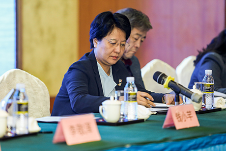 海南省委常委、宣傳部部長肖鶯子致辭