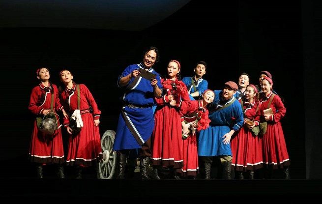 習近平總書記給內蒙古自治區蘇尼特右旗烏蘭牧騎隊員們的回信