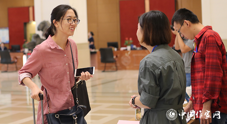 與會代表到達現場