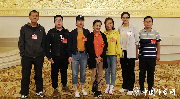 來，合個影吧！