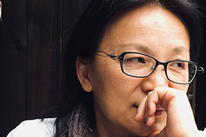 長篇小說獎：《西南邊》作者：馮良（彝族）        獲獎感言　　縱然時空相隔，涼山都不曾離開我哪怕須臾，她是我生命的緣起、情感的依托。歲月流不走的記憶、前行的腳步，那些深懷冷傲、倔強，卻掩不住奔放、幽默的族人，無論彝族、漢族，還有他們的人生，帶著大時代巨變的深遠回響，那激蕩的、傳奇的、英勇的、赫赫聲名的、深情的，還有機智的，甚或狡黠的，何其珍貴，猶如珍珠……