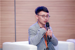 科幻文學：獲獎作品《奇跡之夏》作者：馬傳思         獲獎感言　　在田野中放牛時，或者干農活的閑暇坐在樹蔭下歇息時，也或者在某個炎熱的夏夜，躺在門外的竹席上納涼的時候，四周的一切事物會以一種奇妙的方式朝我匯聚過來：幾只螞蟻從草叢間出現，在我指尖列隊行進；一群秧雞從蟄伏的田埂下朝我張望；一只貓頭鷹在睡夢中向我囈語；田野中的麥浪翻滾，傳來大地心臟的律動；山林中的風聲呼嘯，帶來遠方的氣息……