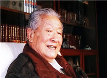 【劉白羽】	張昆華丨《馮牧與劉白羽》；	范詠戈丨《一部關于戰爭靈魂的詩意長篇》。