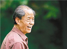 【陳忠實】	李國平丨《陳忠實：將自己滾燙的手指按在時代的脈搏上》；	邢小利丨《現實主義：從柳青到陳忠實》。