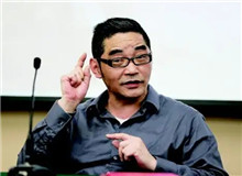 【蘇　童】	張光芒丨《<黃雀記>：作為性格悲劇的美學建構》；	陳若谷丨《河水與招魂：從<河岸>到<黃雀記>》。