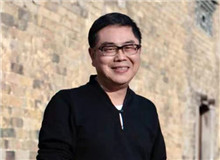 湖南文藝出版社：相信高峰就在前方　　惟楚有材，于斯為盛。成立于1985年的湖南文藝出版社，一直是南中國原創文學出版的重鎮。[詳細]