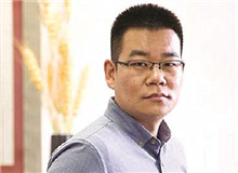 徐則臣談《金枝》：一部“還鄉之作”　　 在小說的一頁非常明白地寫到“金枝玉葉”四個字，我才判定這的確是寫給女性的一首頌歌……[詳細]