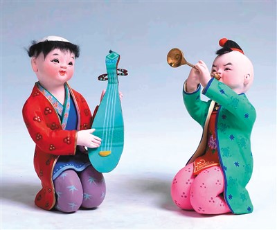 江蘇無錫惠山泥塑《新春樂》 龔 琦 中國美術館藏