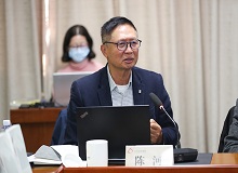 陳河長篇小說《誤入孤城》研討會在北京舉行11月23日，由《十月》雜志社、北京十月文藝出版社主辦的“陳河長篇小說《誤入孤城》研討會”在北京出版集團舉行。 [詳細]