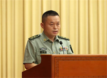 王昆：作家的青春捍衛什么　　40天前的這個時刻，我正在西部邊境一個海拔5000米的前沿哨所，陪我前往邊境埡口的是一個年輕士兵……[詳細]