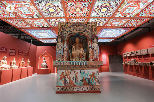 敦煌文博會展廳內