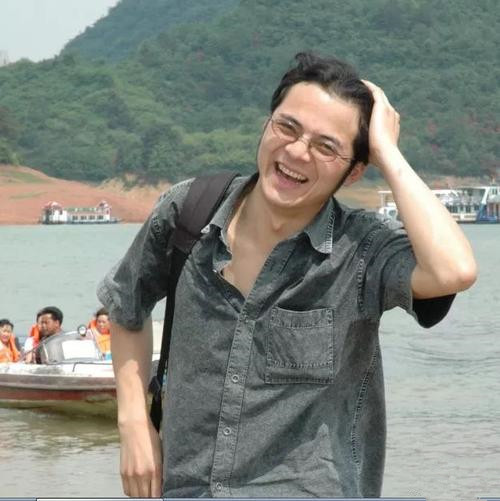 報告文學獎獲得者 姚瑤(侗族)