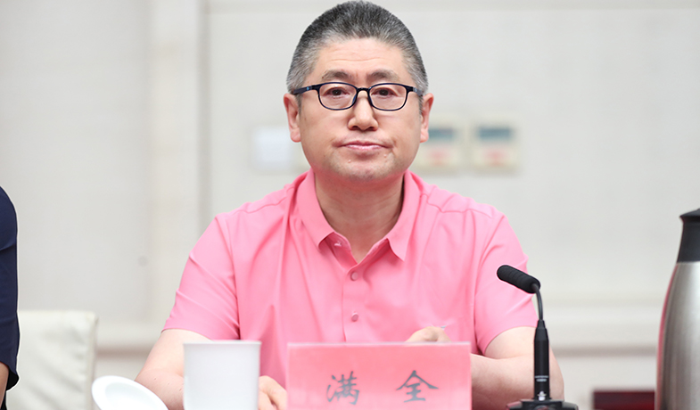 7月31日，滿全介紹民文作品和翻譯獎終評建議方案