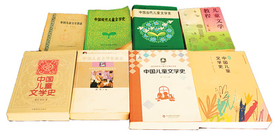 　蔣風編著的部分作品。  　?。ū疚呐鋱D由作者提供）