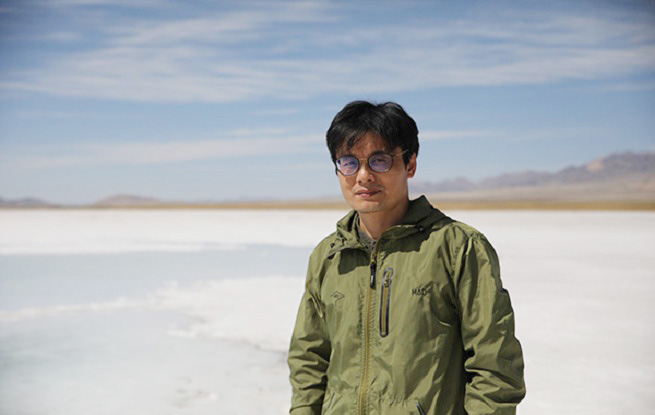 短長書 | 《無雨燒茶》：雨中煙火慢，小城茶事深