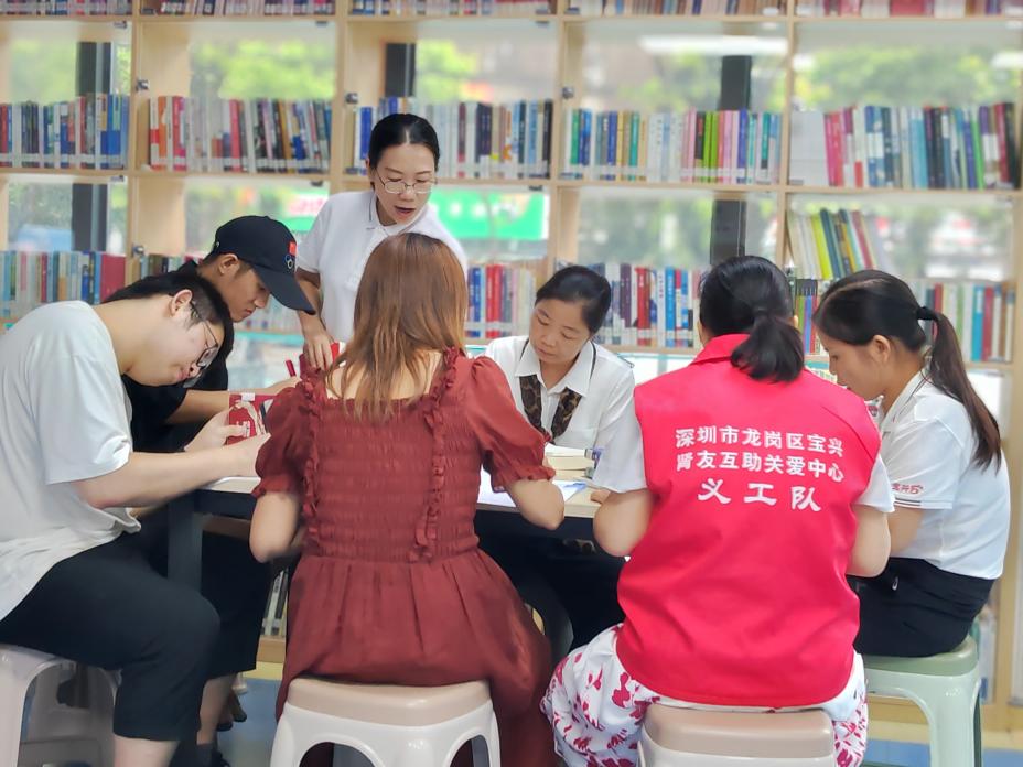 胡楊林藝術團日?；顒? width=