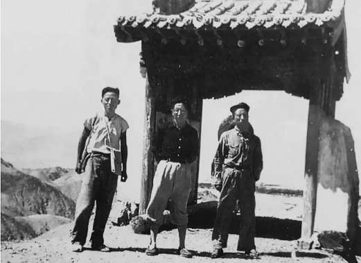 尋回敦煌——抗戰期間中國學人拍攝海外敦煌遺珍往事　　歷盡艱辛換來的照片，卻在日寇鐵蹄下命運跌宕……[詳細]