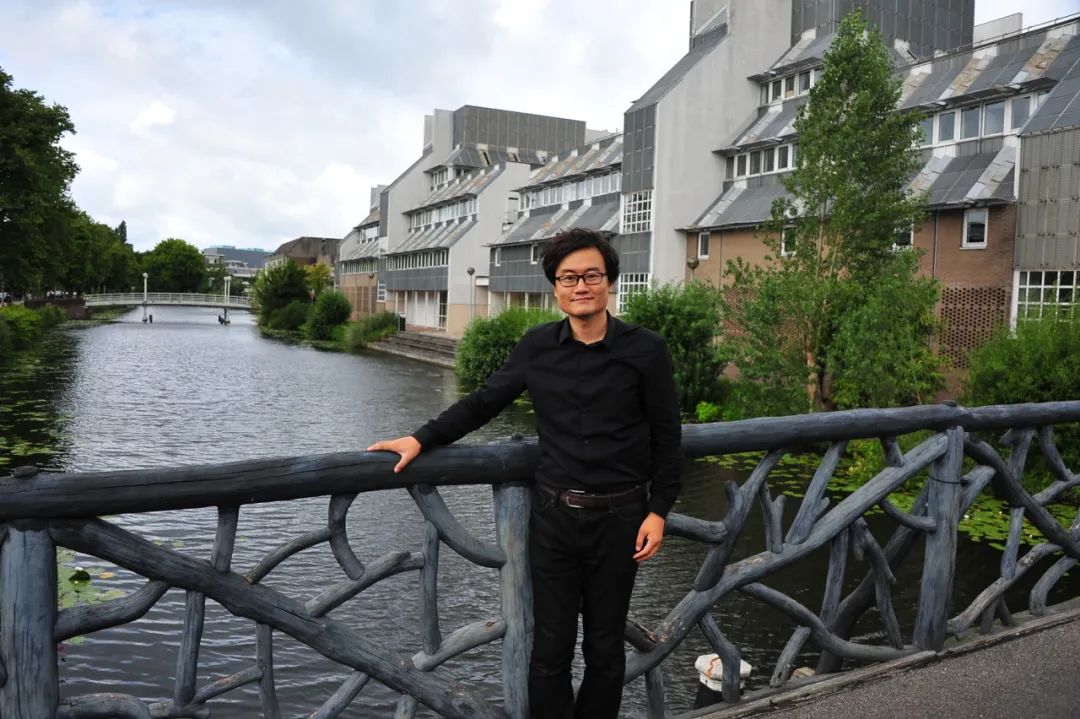 盧楨，1980年出生，天津人，南開大學文學院教授，博士生導師。