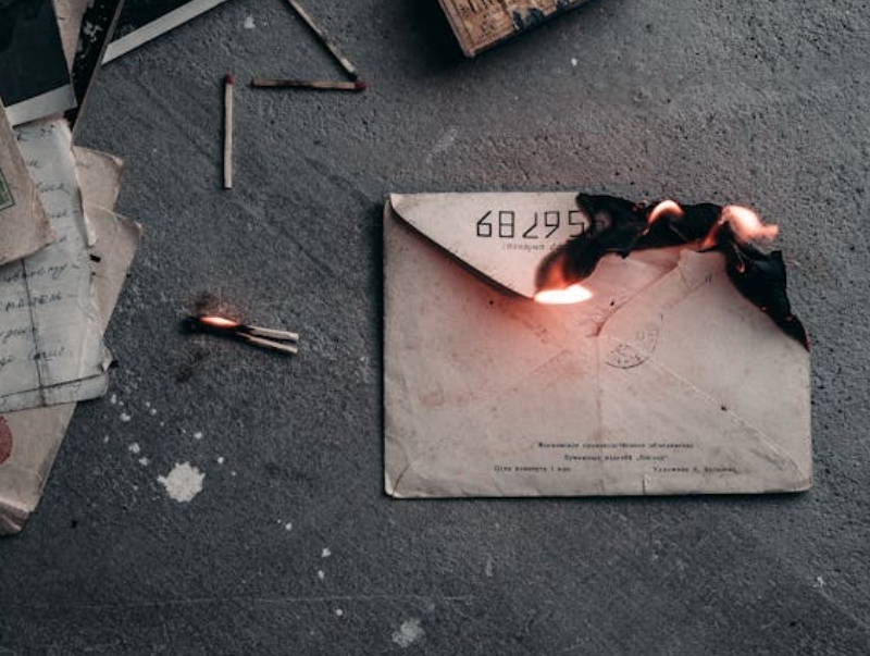 “訣別家人，告白家國”