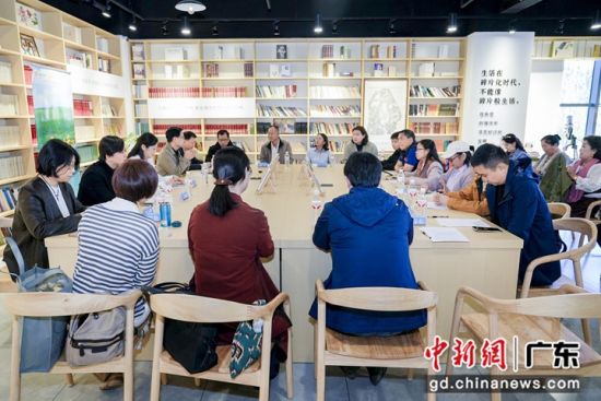 交流會現場?；ǔ浅霭嫔?供圖